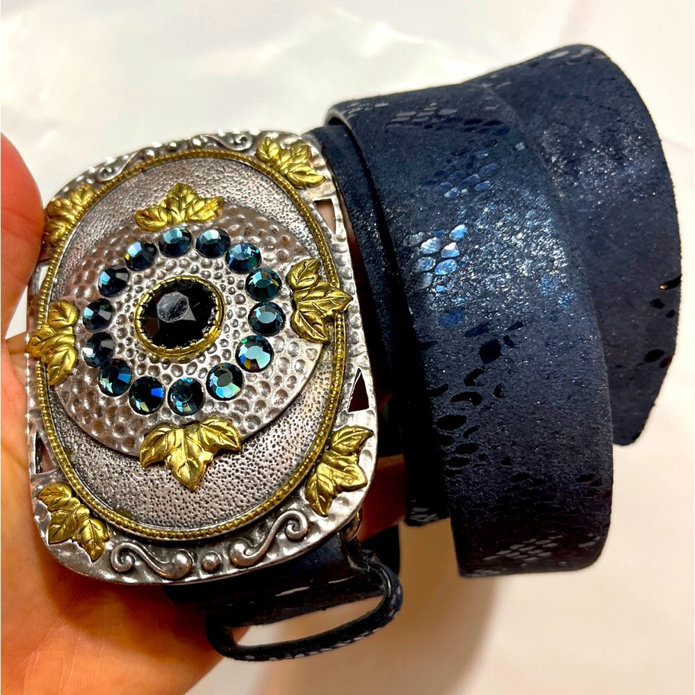 Chico's BLUE medallion bling belt Gold Silver GEM Hook Buckle, 34-38”long MEDIUM